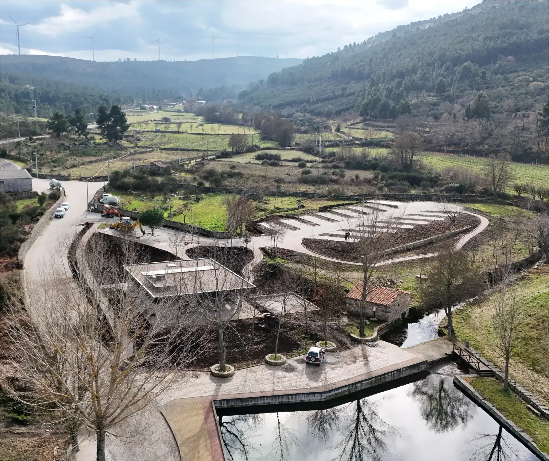 Campismo em autocaravana e renovar água | Área de Serviço de Autocaravanas de Leomil